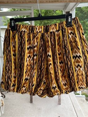 Aztec/ tribal print bloomer style shorts